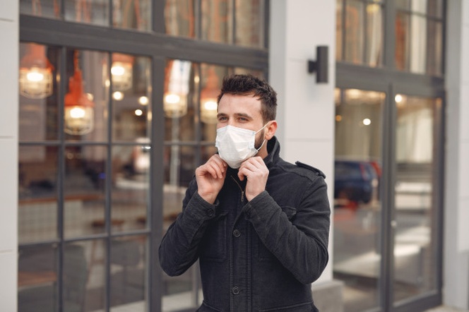 5 Seniman Lokal yang Ikut Produksi Masker Kain Sendiri